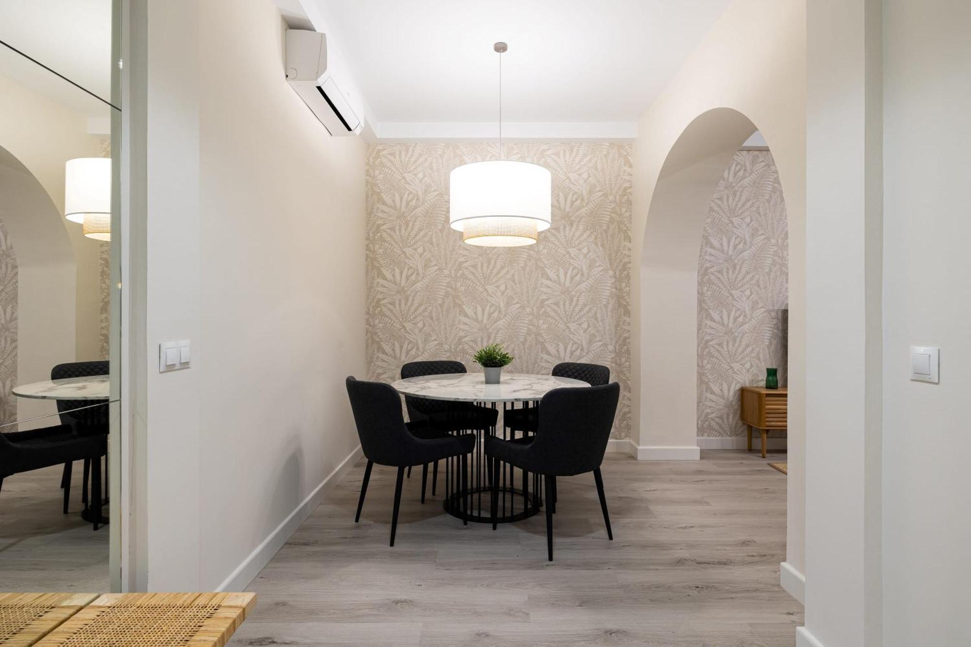 Cozy Apartment In The Heart Of 말라가 외부 사진